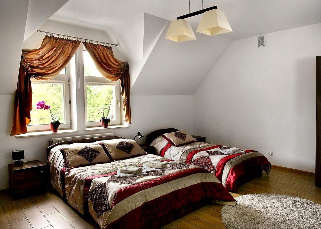 Bed and Breakfast Wodnik Кросно Екстер'єр фото