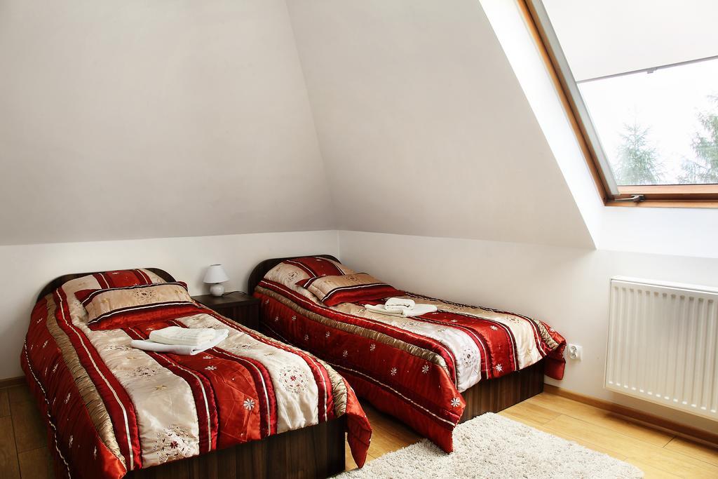 Bed and Breakfast Wodnik Кросно Екстер'єр фото